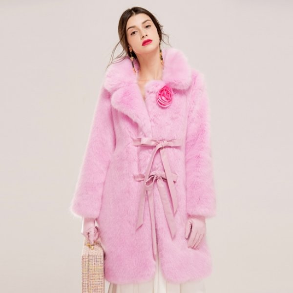 リアルフォックスファーローズピンク美品ショートコートジャケットMサイズ最近のデザインです