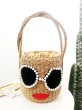 画像2:  Cute woman face straw bucket bag パールサングラスがポイントのバケット型トート籠　かごバック (2)