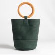 画像9:  woman’s new ring portable suede layer cowhide potted bag shoulder wooden bracelet bucket bag  totebag レザーバケット トート ショルダー2WAYハンドバッグ　トートバック　サイズ2種類 (9)