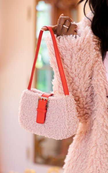 画像1:  woman’ fox hair tote bag real hair handkerchief fur bag  handbag ファーモコモコバケットトートショルダー ハンドバッグ (1)