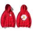 画像4: Men's small daisies hooded  sweater  loose hood  Parker Trainer デイジープリントフーディパーカー　スエット　男女兼用　 (4)