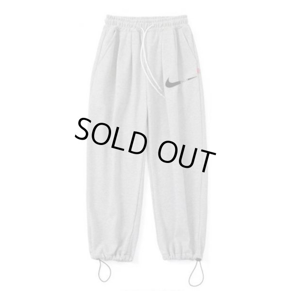 画像1: 24 No1 Broken swoosh Parody Sweat Pants Setup No1 ブロークンフーディー スウェット パンツ  男女兼用 ユニセックス ジョガーパンツ　 (1)