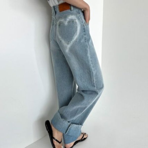 画像1: Heart pocket wide denim pants  Jeans 　レディース ハートプリント　デニム　ジーンズ (1)