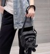 画像4: Unisex Kaws Plush Nylon Crossbody Shoulder Bag 　ユニセックス 男女兼用カウズKAWSナイロンクロスボディーショルダーバッグ (4)