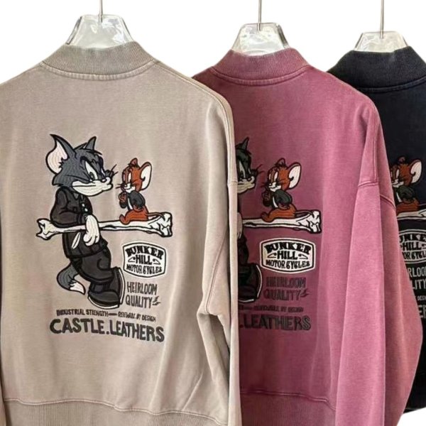 画像1: Unisex Vintage Tom and Jerry CASTLE LEATHERS Sweat Stadium Jacket Front and Back Design  ユニセックス 男女兼用 トムとジェリー ヴィンテージ加工 スウェット スタジャン スタジアムジャンパー ジャケット バック 刺繍 デザイン (1)