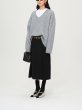 画像8: Wool Knitted V-Neck Sweater With Scarf and Wie Leg Pants 3 Piece Suit ウール ニット V ネック セーター、スカーフ、ウィーレッグ パンツ付き 3 ピース スーツ (8)