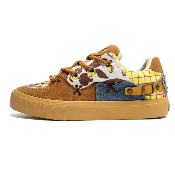 画像1: oy Story Woody Pride image lace-up sneakers　ユニセックス 男女兼用トイストーリーウッディ・プライドイメージ レースアップ スニーカー (1)