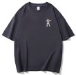 画像1: One Point Dancing Astronaut Round Neck T-Shirt   ユニセックス男女兼用ワンポイントダンシング宇宙飛行士プリント半袖 Tシャツ (1)