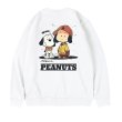 画像1: Unisex Snoopy & Charlie Brown print sweatshirt　ユニセックス男女兼用スヌーピー＆チャーリーブラウンプリントスウェットトレーナープラスサイズあり (1)